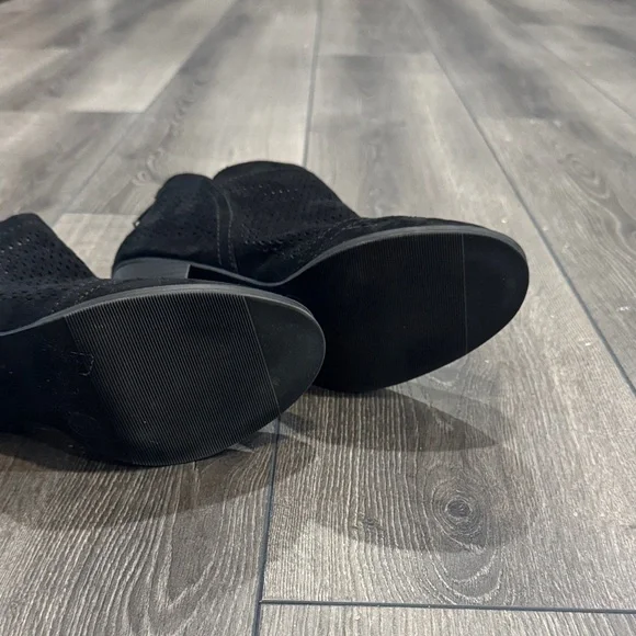 Report Elegant Black Ankle Booties - Picture 5 of 6